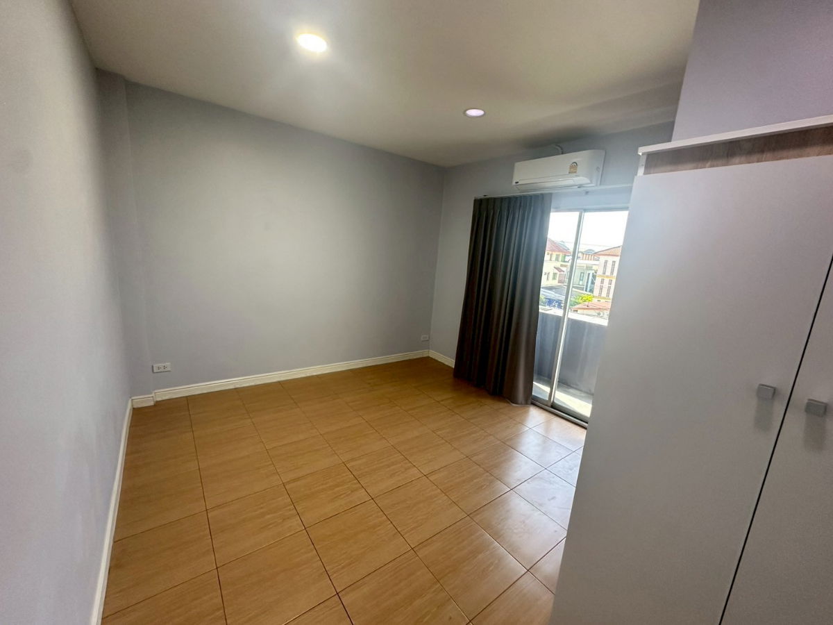 รูป 🏢 ให้เช่า Home Office 4 ชั้น ทำเลดี เชื่อมต่อรัชดา - ห้วยขวาง - ลาดพร้าว - รูปที่ 20/20