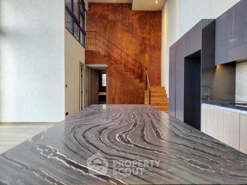 3-BR Condo at The Lofts Asoke near MRT Phetchaburi (ID 513850)