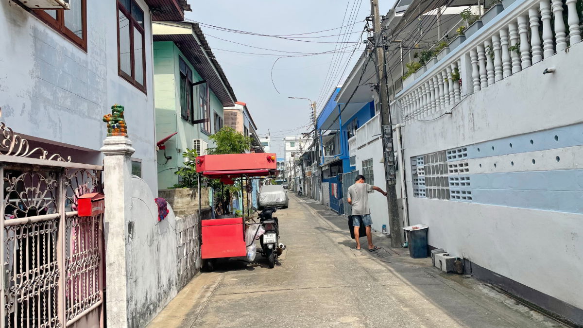 รูป 	 ให้เช่าบ้านเดี่ยว2ชั้น  ปรับปรุงใหม่ :อุดมสุข20 มี Location ใกล้ BTS อุดมสุข - รูปที่ 27/28