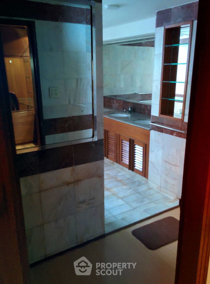 รูป คอนโด 3-ห้องนอน ที่ เพรสซิเดนท์ ปาร์ค คอนโดมิเนี่ยม ใกล้ MRT ศูนย์การประชุมแห่งชาติสิริกิติ์ (ID 2501396) - รูปที่ 30/39