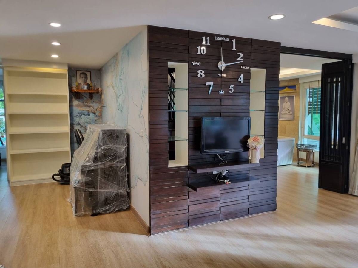 รูป ให้เช่า บ้านเดี่ยว ลาดพร้าว 2 ที่ดิน 200 วา 3นอน รีโนเวทใหม่ เพียง 1 km  ถึง CDC  - รูปที่ 9/25