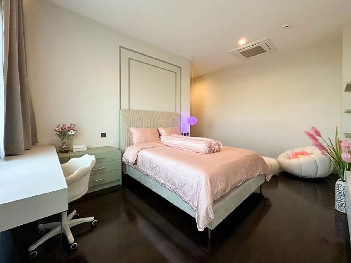 รูป ให้เช่า บ้าน Grand Bangkok Boulevard กรุงเทพกรีฑา บ้านเดี่ยว 5 ห้องนอน 127 ตรว 604 ตรม ตกแต่งสวยงาม เฟอร์นิเจอร์ และเครื่องใช้ไฟฟ้าครบ : MF25R-005 - รูปที่ 8/14