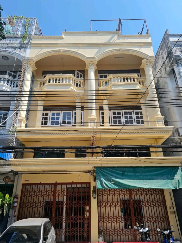 picture Apartment Fully occupied, ready to generate income. Charoenrat area. - 1/16