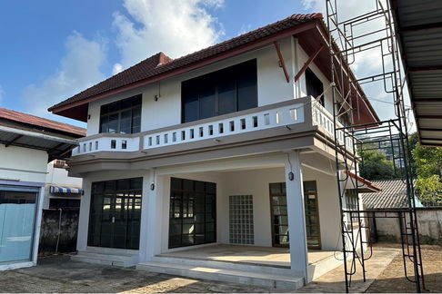[920121001-2400] 3-beds House with a big space for lease in Plai Laem