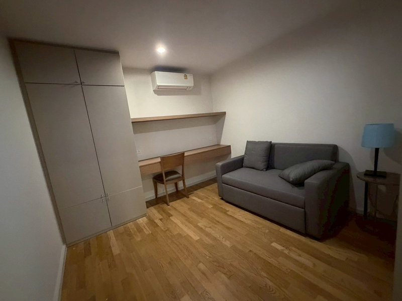 Condos for rent : LTH13983 – Condo for Rent | Bangkok Garden Apartments | 240 sqm | 3+1 Beds 4 Baths | Near BTS Chong Nonsi | 95K/Month | คอนโดให้เช่า แบงค็อก การ์เด้น อพาร์ตเมนต์