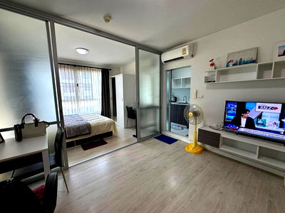 Condos for rent 700 Year Sports Arena Chiang Mai :  ✅ For Rent D Condo Sign, Building B, 5th floor, corner unit, 2 air conditioners, 10,000 baht. ☎️064-792-4426 (Ben)