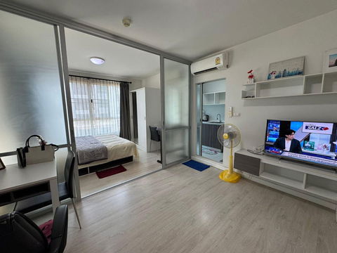 ✅ให้เช่า ดีคอนโดซายน์  ตึกบีชั้น5 ห้องมุมแอร์2เครื่อง 10,000บาท ☎️064-792-4426(เบญ)