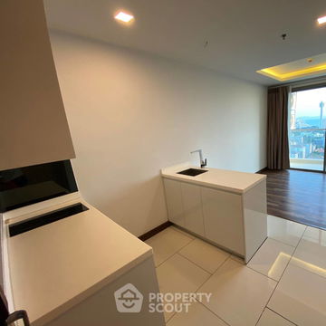 1-BR Condo at The Peak Towers close to Phratamnak (ID 813588)