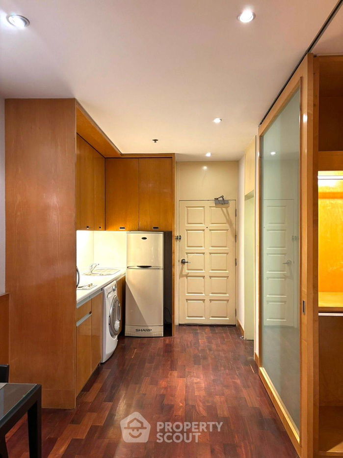 รูป คอนโด 1-ห้องนอน ที่ เพรซิเดนท์ เพลส ใกล้ BTS ชิดลม (ID 2098383) - รูปที่ 3/11