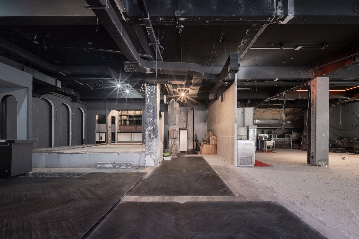 picture Prime location, high ceilings, Thonglor Soi 10 - 2/4