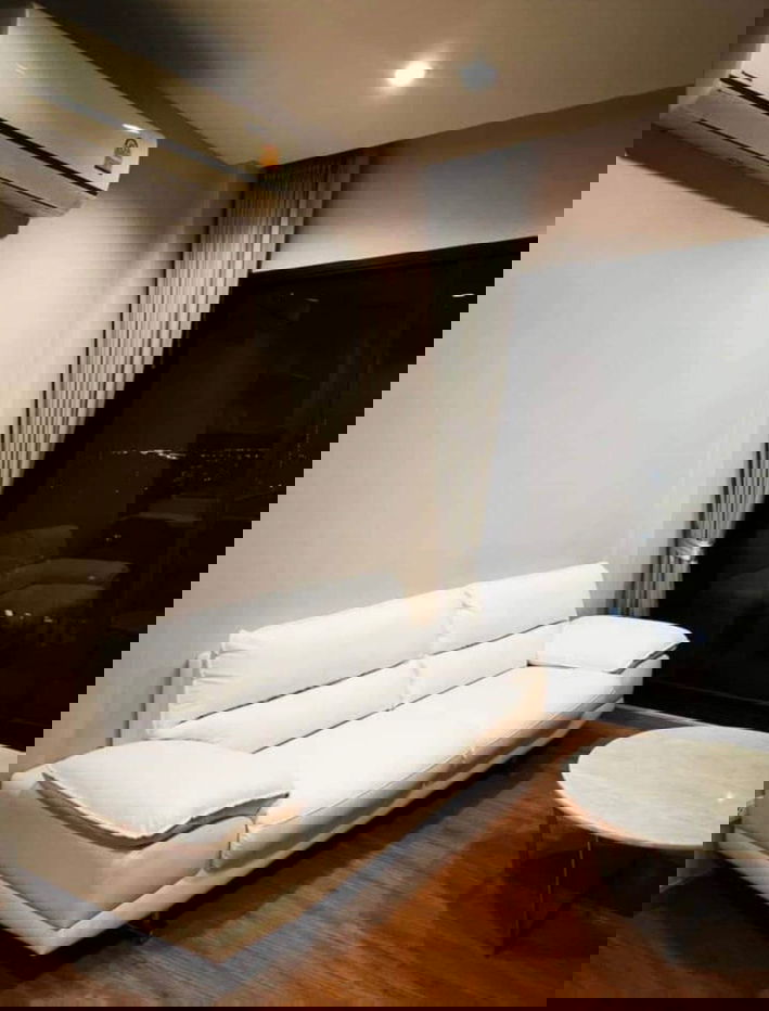 รูป Y156 ให้เช่าคอนโด Chewathai Residence Bang Pho (ชีวาทัย เรสซิเดนซ์ บางโพ) พร้อมอยู่ เฟอร์นิเจอร์และเครื่องใช้ไฟฟ้าครบ ใกล้ MRT บางโพ MRT เตาปูน - รูปที่ 2/9