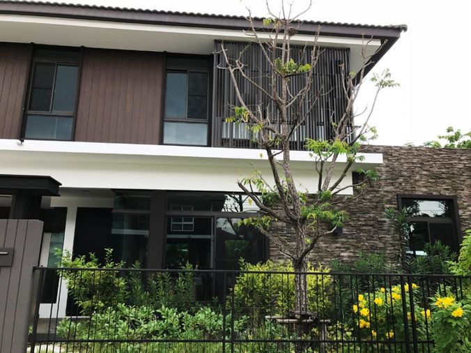 4-bed house for sale, 102 sq wah, Mantana Kalapapruek - Wongwaen