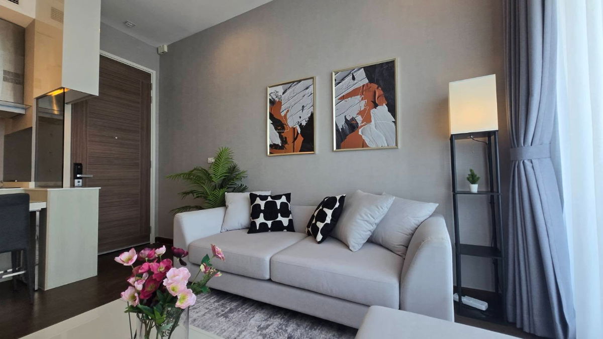 picture 🏢📍 Q Asoke | 🚇 Near MRT Phetchaburi | 💰 Rent: 48,000 THB/month | Property Code: RS4371 - 4/17