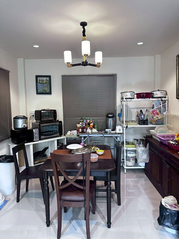 รูป 📌 บ้านเช่าพร้อมอยู่ บ้านใหม่มือ 1 หมู่บ้าน KC Parkville 3 3 ห้องนอน 3 ห้องน้ำ หลังใหญ่ รีโนเวทใหม่ทั้งหลัง ทำเลดี - รูปที่ 5/20