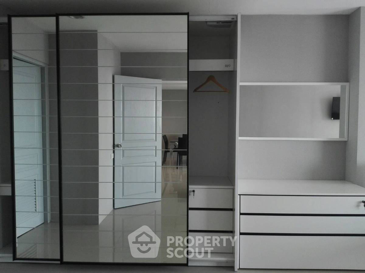 รูป คอนโด 3-ห้องนอน ที่ เดอะวอเตอร์ฟอร์ด ไดมอน ทาวเวอร์ สุขุมวิท ใกล้ BTS พร้อมพงษ์ (ID 514346) - รูปที่ 12/13