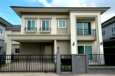 เช่าบ้านเดี่ยว คลองหลวง ปทุมธานี : ให้เช่าบ้านเดี่ยวหรู หมู่บ้านแกรนดิโอ้ วิภาวดีรังสิต (Grandio Vibhavadi-Rangsit)