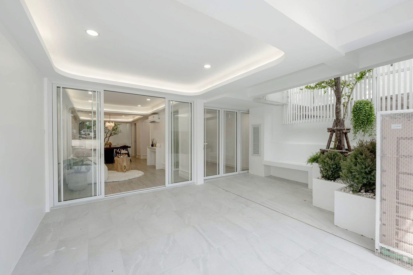 รูป LTH13939 – Townhouse for Sale | Sukhumvit 71 | 250 sqm | 4 Beds 4 Baths | Near BTS Phra Khanong | 15.9 MB | ทาวน์โฮมขาย สุขุมวิท 71 - รูปที่ 4/8