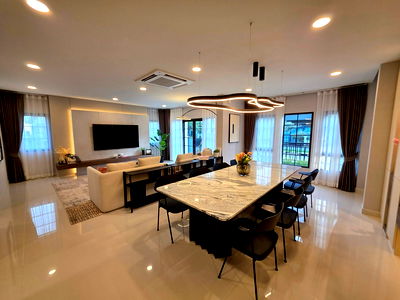 เช่าบ้านเดี่ยว เมกะ บางนา : ❤️For Rent : Luxury House Centro bangna บ้านหลังใหญ่ 68 วา 4 นอน 5 น้ำ แปลงมุม