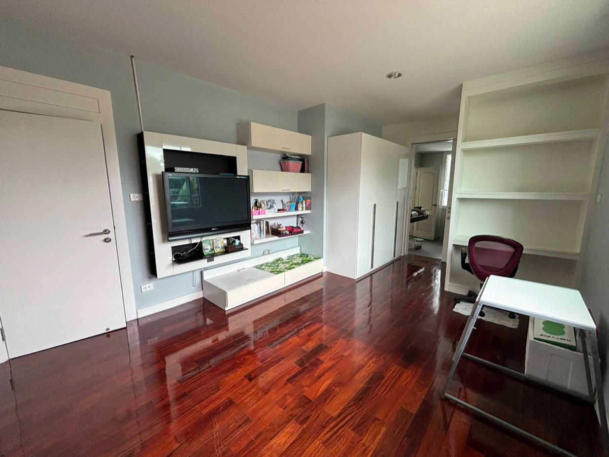 รูป ให้เช่า บ้านเดี่ยว ลาดพร้าว 2 ที่ดิน 200 วา 3นอน รีโนเวทใหม่ เพียง 1 km  ถึง CDC  - รูปที่ 17/25