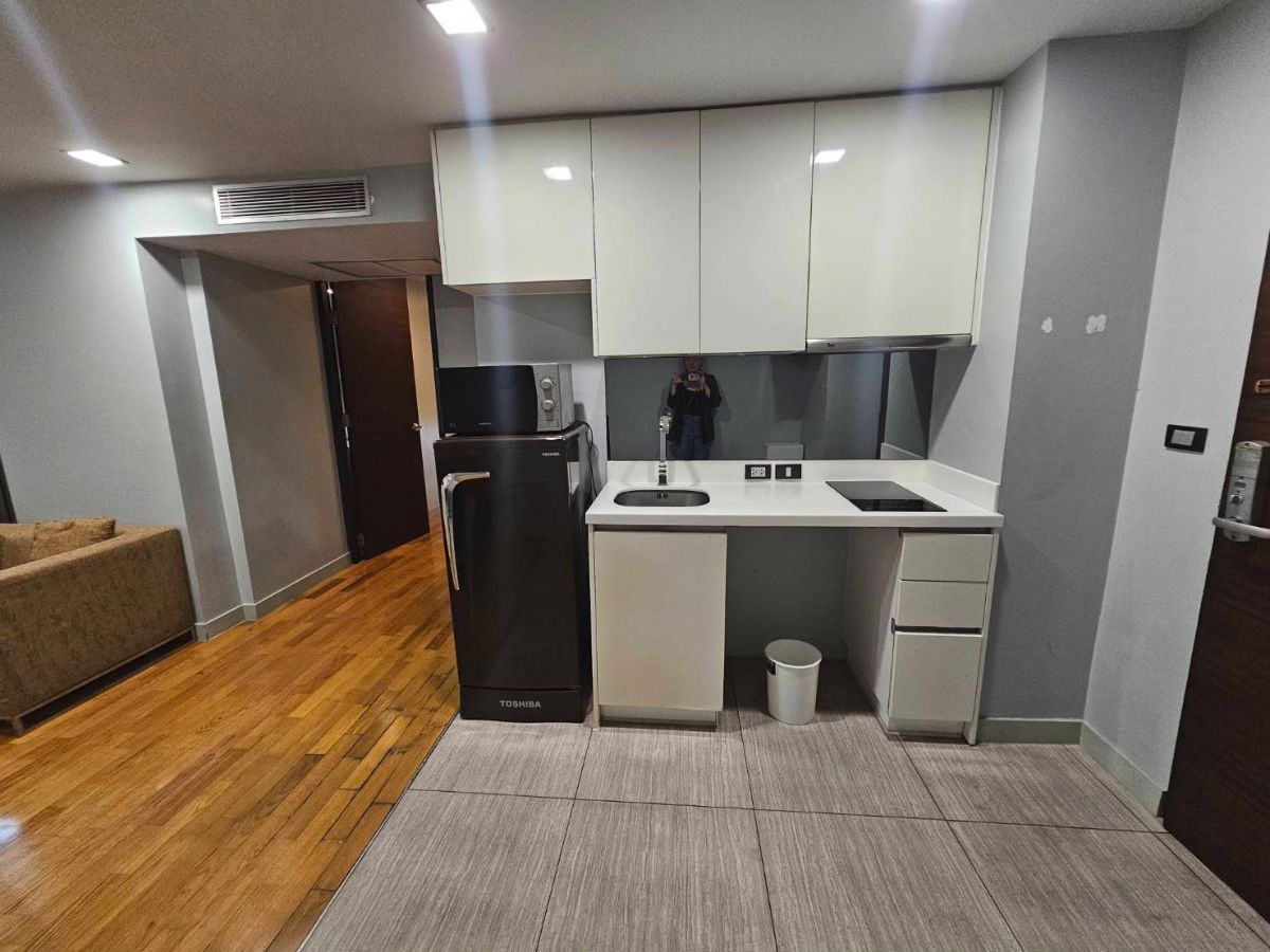 picture 45 Sq.m. Next to BTS Chongnonsri Ready to move in - 4/16