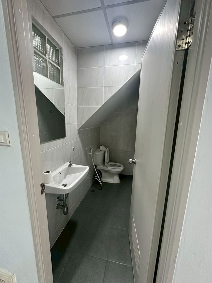 รูป 🏢 ให้เช่า Home Office 4 ชั้น ทำเลดี เชื่อมต่อรัชดา - ห้วยขวาง - ลาดพร้าว - รูปที่ 15/20