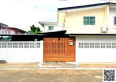 เช่าบ้านแฝด เขตดอนเมือง : เช่าบ้านแฝดทหมู่บ้านปิ่นเจริญ 2 ดอนเมืองทซอยสรณคมน์ 35 ใกล้สนามบินดอนเมือง