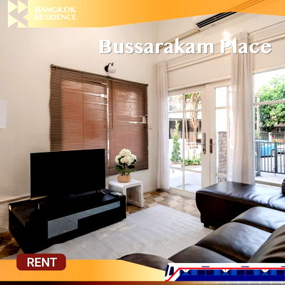 Houses for rent MRT Phahon Yothin :  Bussarakam Place 🏡 4-Storey Townhome Pool Villa with Private Pool in Central Bangkok! 🤽🏻‍♂️ 