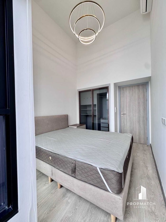 รูป  PM035865✨Flash Deal ✨SOHO Bangkok Ratchada (Duplex 1Bed 1Bath 48SQM.) พร้อมอยู่ ! เพียง 38,000 บาทต่อเดือน Tel.0981315848 @propmatch - รูปที่ 13/17