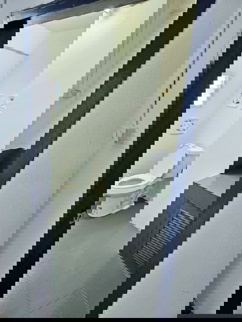 รูป ถ.เพชรเกษม ตลาดนัดเปโตร 1.4กม.รพ.สามพราน 5.1กม.ติดถนนใหญ่ ให้เช่าตึกแถว 5ชั้น 2คูหา 43ตร.วา. 700ตร.ม. นครปฐม - รูปที่ 3/8