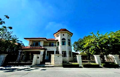 บ้านเดี่ยวให้เช่า : ให้ เช่า บ้านเดี่ยว หมู่บ้าน กรีนรีนเนอรี่วิลล์ ใกล้รถไฟฟ้าสายสีส้ม 100 เมตร เดินทางสะดวก Fully Furnished