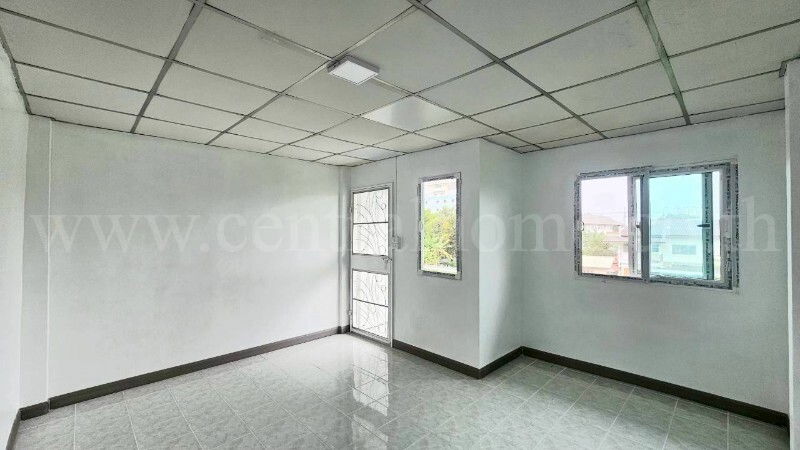 รูป ให้เช่า ทาวน์เฮ้าส์ 3 ชั้น ซอย พิบูลสงคราม 22 ใกล้ MRT แยกติวานนท์ รีโนเวทใหม่พร้อมอยู่ - รูปที่ 19/19