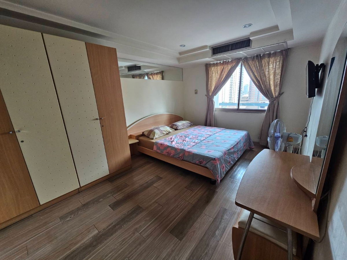 รูป Available for rent! Royal Castle for 3 Bedroom, Cozy house with fully furnished. Ready to move in. - รูปที่ 16/17