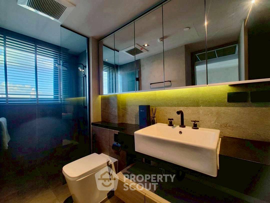 รูป คอนโด 3-ห้องนอน ที่ เดอะ ลอฟท์ อโศก ใกล้ MRT เพชรบุรี (ID 2499621) - รูปที่ 16/17