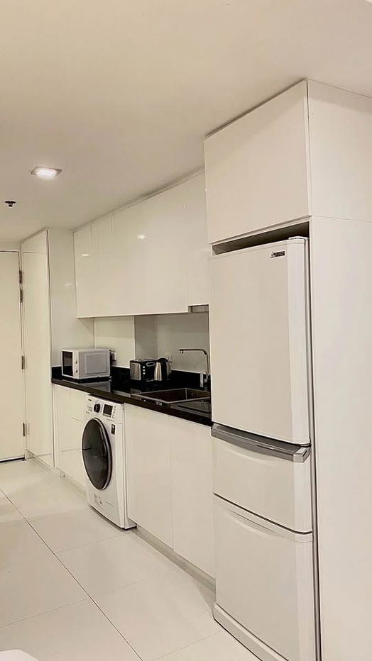 picture For rent: The Trendy Condominium, ready to move in. ST0458 - 3/19