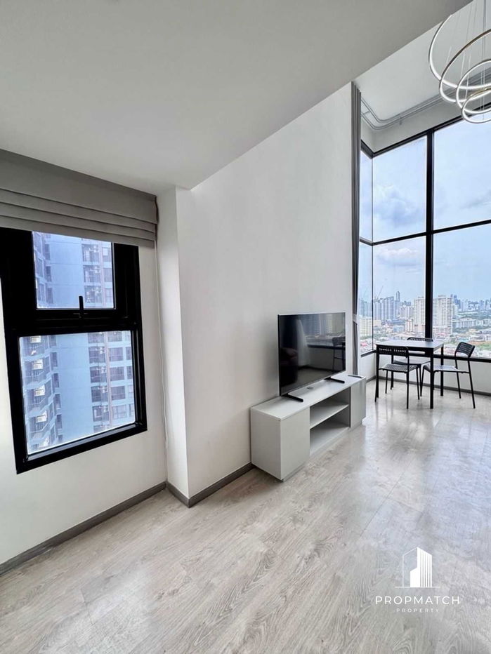 รูป  PM035865✨Flash Deal ✨SOHO Bangkok Ratchada (Duplex 1Bed 1Bath 48SQM.) พร้อมอยู่ ! เพียง 38,000 บาทต่อเดือน Tel.0981315848 @propmatch - รูปที่ 5/17