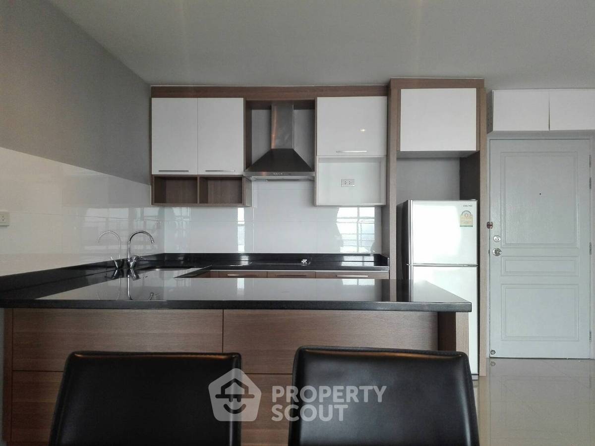 รูป คอนโด 3-ห้องนอน ที่ เดอะวอเตอร์ฟอร์ด ไดมอน ทาวเวอร์ สุขุมวิท ใกล้ BTS พร้อมพงษ์ (ID 514346) - รูปที่ 3/13