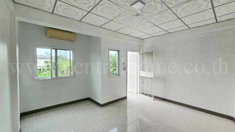 รูป ให้เช่า ทาวน์เฮ้าส์ 3 ชั้น ซอย พิบูลสงคราม 22 ใกล้ MRT แยกติวานนท์ รีโนเวทใหม่พร้อมอยู่ - รูปที่ 15/19