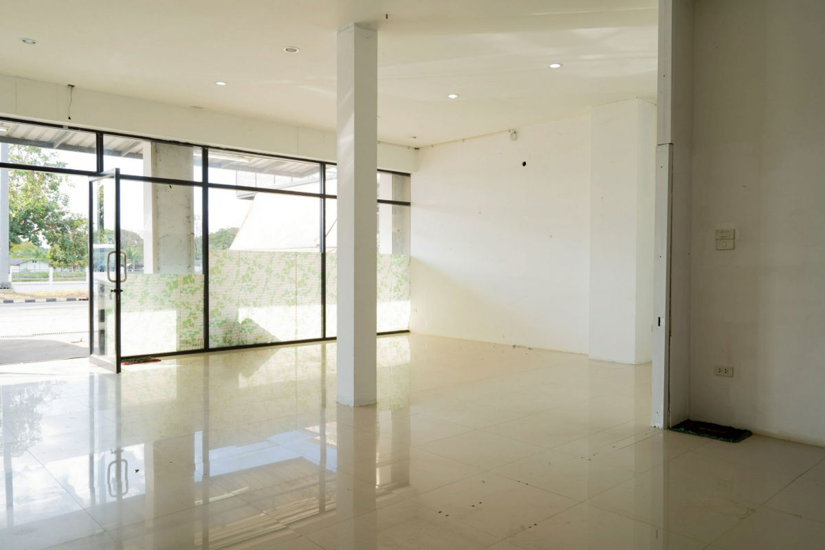 รูป อาคารพาณิชย์ 2 คูหา หน้าโรงแรม 4 ดาว ทางไปสนามช้าง - รูปที่ 7/11