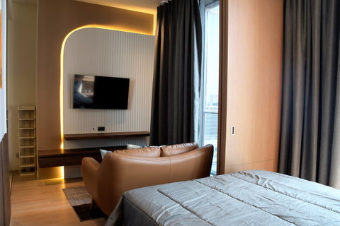 🔥 PRICE REDUCED! 1 Bedroom Condo at Ashton Silom | Prime Silom CBD - U1166852