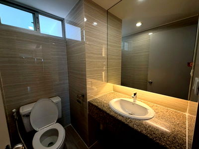 Condos for rent : LTH13985 – Condo for Rent | Bangkok Garden Apartments | 240 sqm | 3+1 Beds 4 Baths | Near BTS Chong Nonsi | 95K/Month | คอนโดให้เช่า แบงค็อก การ์เด้น อพาร์ตเมนต์