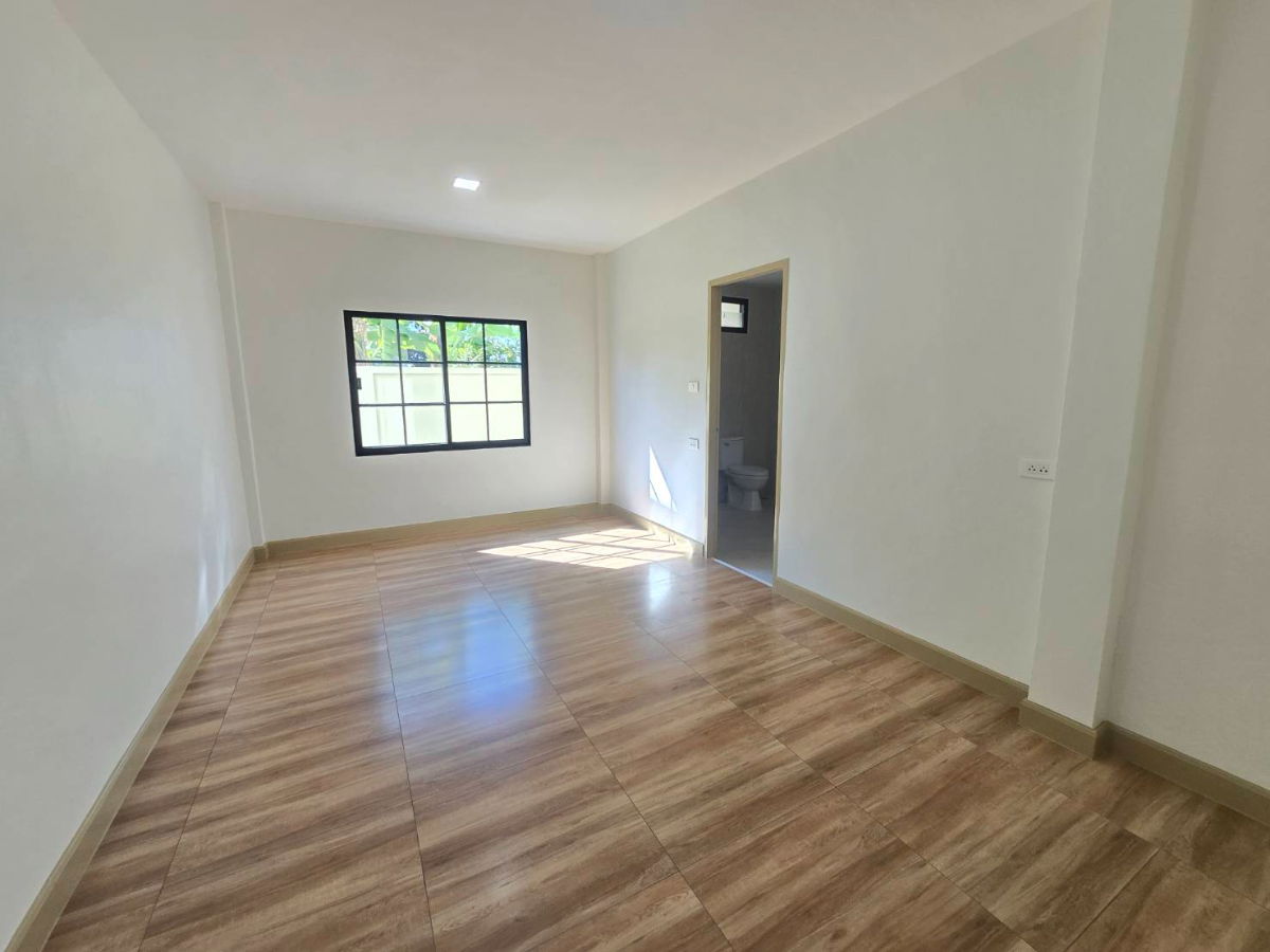 รูป ้บ้านเดี่ยวนิมิตใหม่40 โฮม5 หมู่บ้านเคซี.การ์เด้นโฮม บ้านรีโนเวทใหม่ทั้งหลัง แถมฟรีเฟอร์นิเจอร์ พื้นที่กว้างมากทำเลดี - รูปที่ 27/44