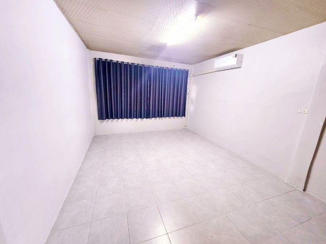 รูป เทอร์มินอล 21 พระราม 3 2.7กม. 6นอน 2น้ำ อาคารพาณิชย์ให้เช่า 4 ชั้น สาธุประดิษฐ์28-38 เซ็นทรัล พระราม3 550ม. - รูปที่ 4/8