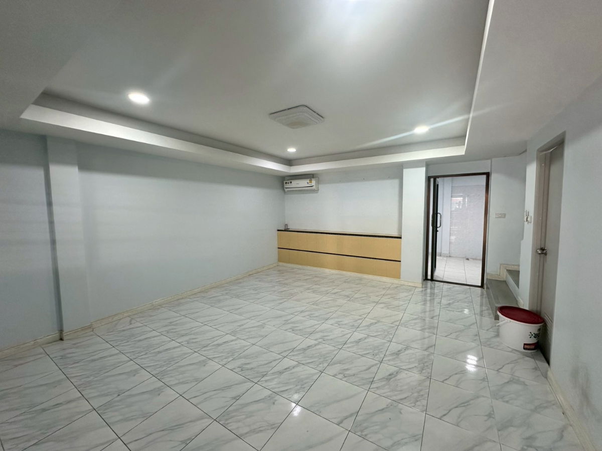 รูป 🏢 ให้เช่า Home Office 4 ชั้น ทำเลดี เชื่อมต่อรัชดา - ห้วยขวาง - ลาดพร้าว - รูปที่ 18/20