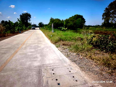 ที่ดิน คลองหลวง ปทุมธานี :  ขายถูกที่ดินใกล้วัดปัญญานันทาราม 1 ไร่ ติดถนนคอนกรีตสาธารณะ ซ.คลองห้า ตอ.38 อ.คลองหลวง จ.ปทุมธานี