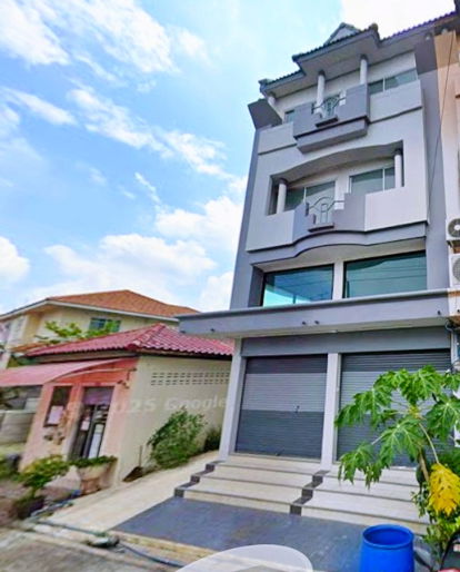 รูป เชื่อมต่อกัน 2 คูหา 3ชั้น บิ๊กซี เคหะร่มเกล้า 500 ม. ลาดกระบัง ให้เช่าอาคารใหญ่ 4 น้ำ 41ตร.วา. 490ตร.ม. รร.ร่วมฤดีวิเทศศึกษา มีนบุรี3กม. - รูปที่ 3/8