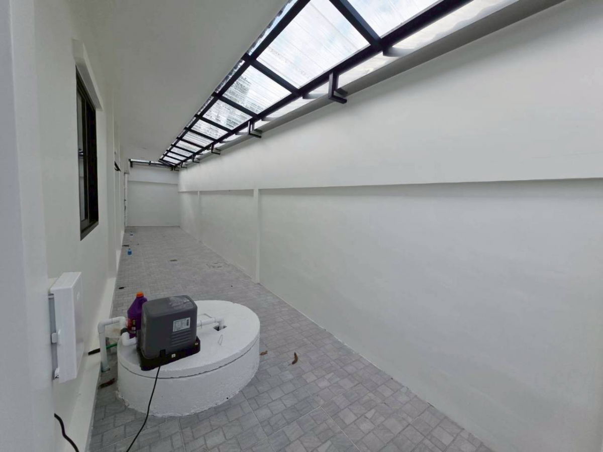 picture Suphamat Paklok Phuket WR-04103 - 12/12