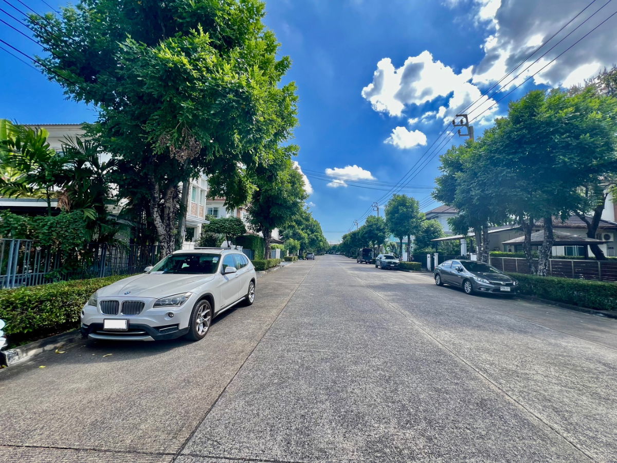 รูป บ้านเดี่ยวให้เช่า Mantana พระราม 9 – ศรีนครินทร์ บ้านสวยพร้อมอยู่ บนทำเลศักยภาพ ใกล้รถไฟฟ้าและสิ่งอำนวยความสะดวก - รูปที่ 47/48