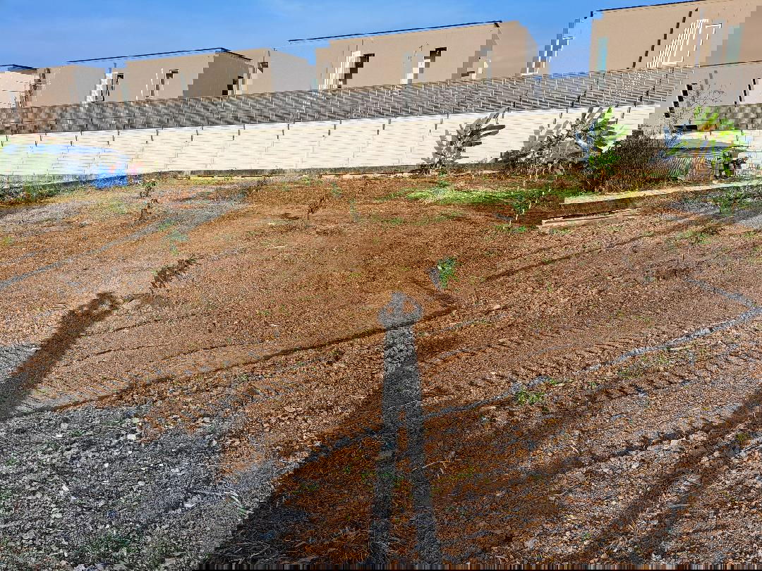 รูป ขายที่ดิน ถมแล้ว (ทำเขื่อนกันดินสไลด์เรียบร้อยแล้ว)  - รูปที่ 2/4