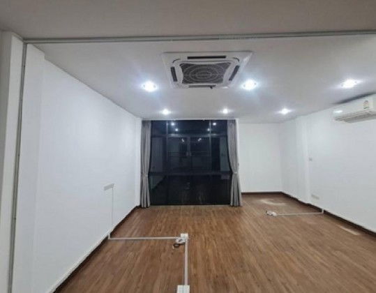 รูป  ให้เช่าทาวน์โฮม / Home Office 4 ชั้น โครงการ เวิร์ค แอด ไลฟ์ ซอยนวมินทร์ 36 /  แอร์ 6 เครื่อง / เหมาะเป็นสำนักงาน จดบริษัทได้ - รูปที่ 12/13