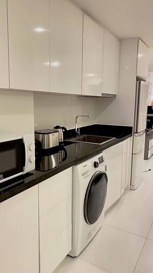 picture For rent: The Trendy Condominium, ready to move in. ST0458 - 8/19